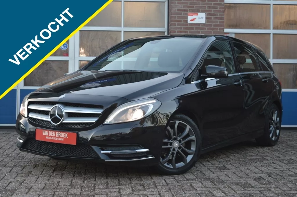 Mercedes-Benz B-Klasse 180 Ambition | AUT - NAVI - TRK.HAAK