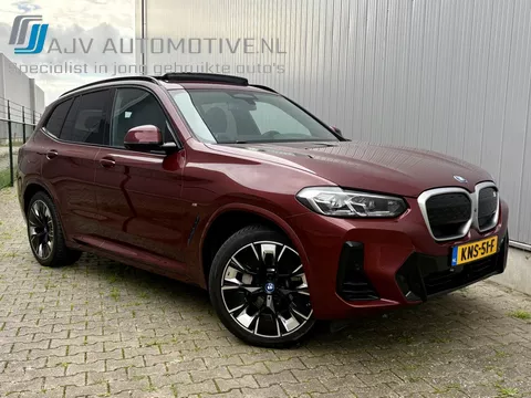 BMW iX3 HIGH EXECUTIVE M-SPORT 80 kWh / PANODAK / SOH100%!!