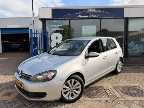 Volkswagen Golf 1.2 TSI Trendline BleuMotion | AIRCO | CARPLAY | 5-DEURS | STOELVERW.