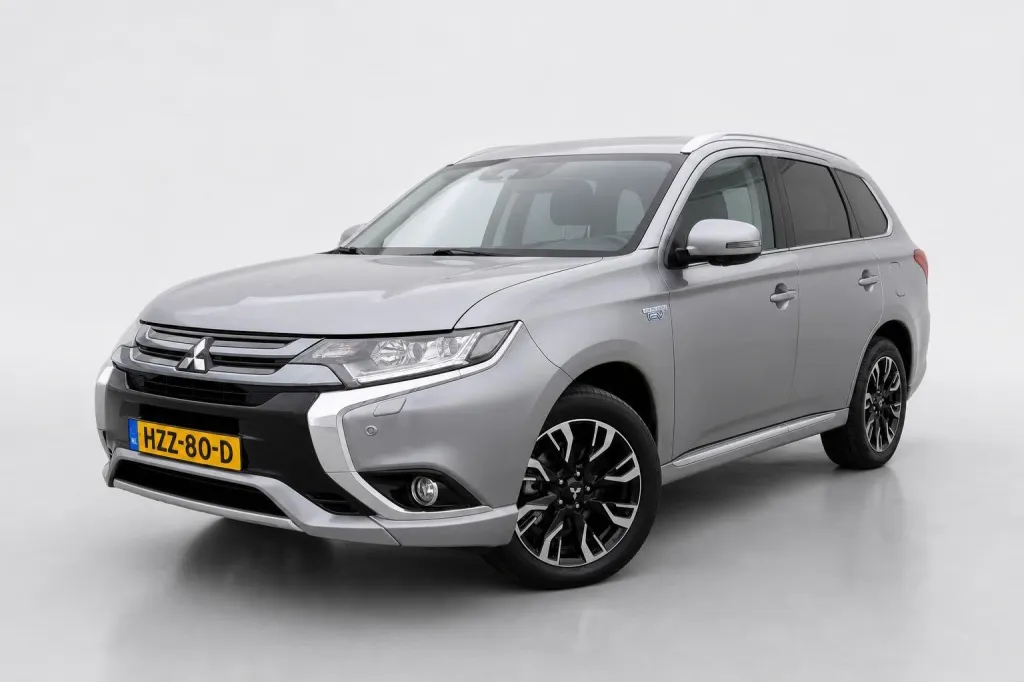 Mitsubishi Outlander 2.0 PHEV 4WD INTYLE+ | DAKJE | LEER | 360&deg; | DEALER OH