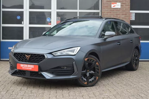 SEAT Leon Sportstourer 1.4 e-Hyb Copper Edition | PANO - CAMERA