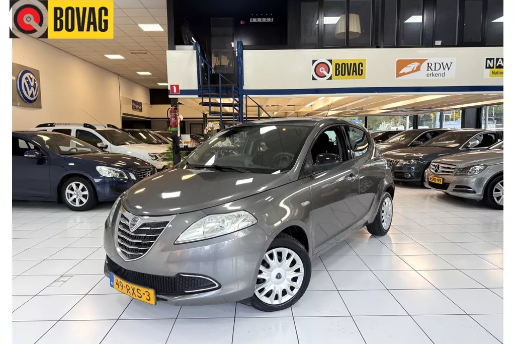 Lancia Ypsilon 0.9 TwinAir Silver Bovag Garantie NAP Airco