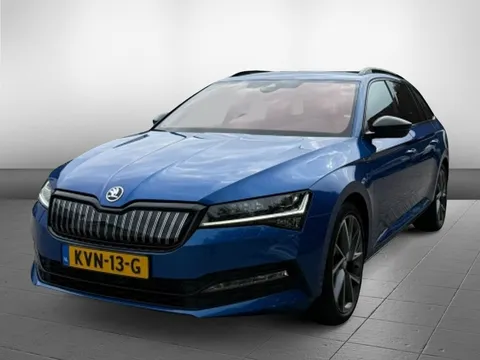 &Scaron;koda Superb Combi 1.4 TSI iV Sportline virtual SOH 95% cockpit, memory seat