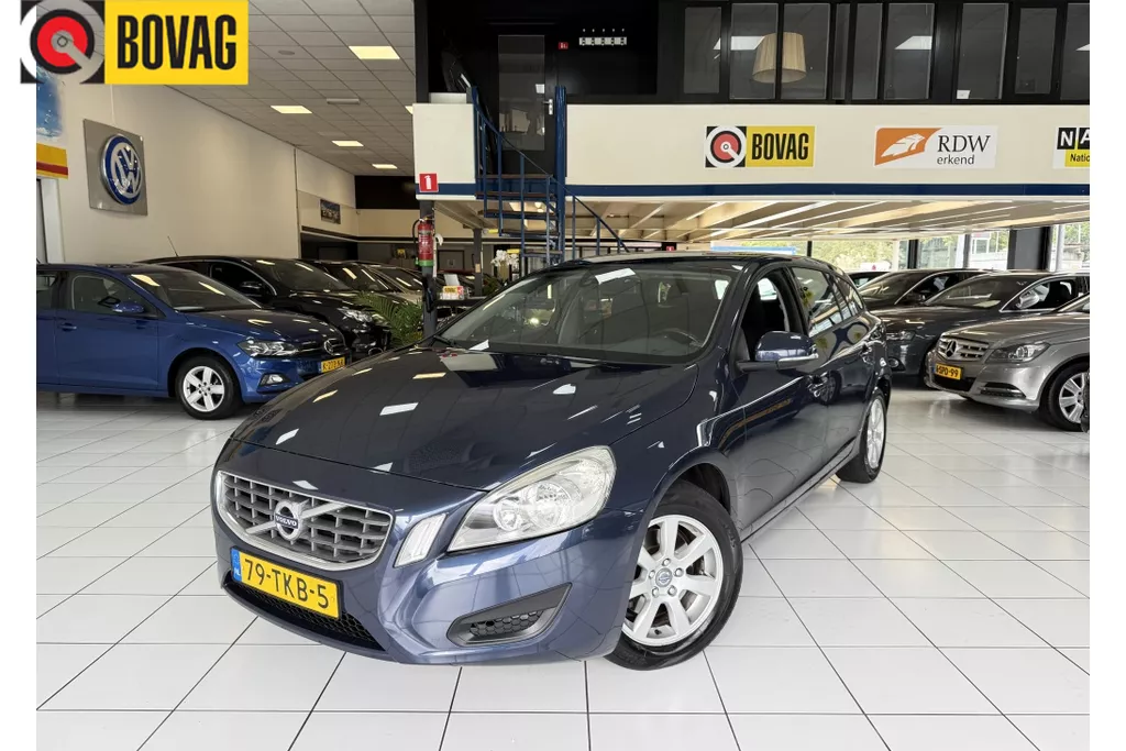 Volvo V60 1.6 T3 Kinetic Automaat Bovag Garantie