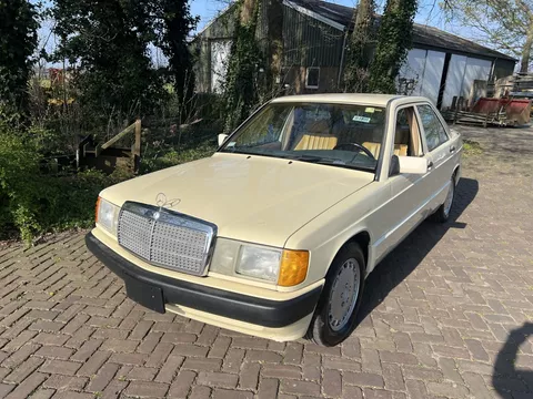 Mercedes-Benz 190 2.6 E Class 1991