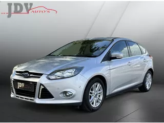 Ford Focus 1.0 EcoB. Lease vanaf &euro;77.- p/m trekhaak airco