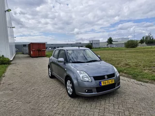 Suzuki Swift 1.5 Exclusive