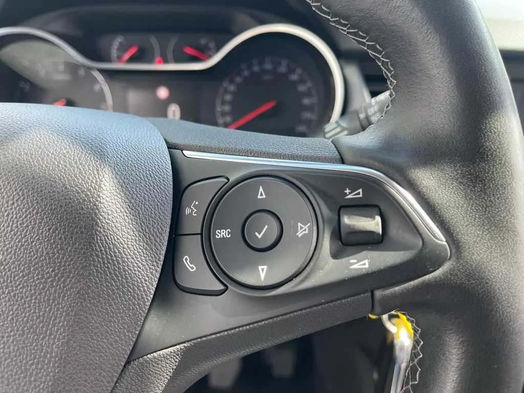 Opel Crossland 1.2 Turbo Elegance 130pk, Carplay, Stoel en Stuurverwarming Opel Crossland 1.2 Turbo Elegance 130pk, Carplay, Stoel en Stuurverwarming