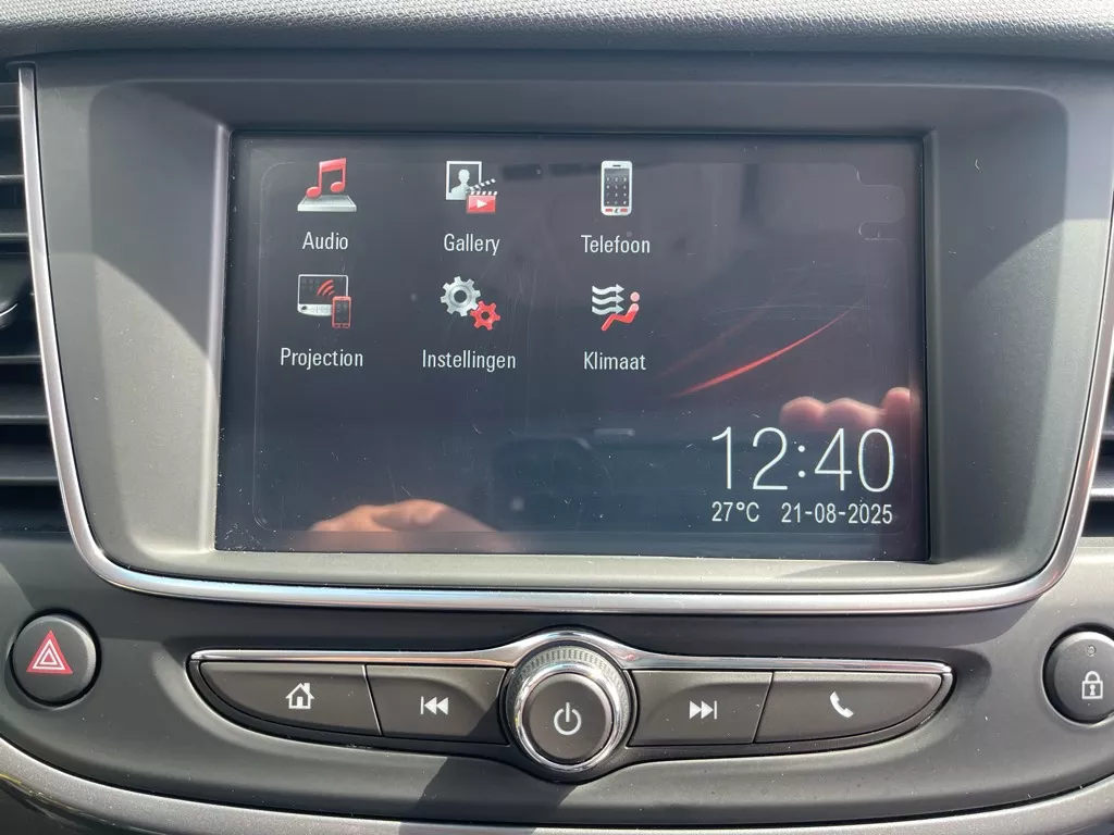 Opel Crossland 1.2 Turbo Elegance 130pk, Carplay, Stoel en Stuurverwarming Opel Crossland 1.2 Turbo Elegance 130pk, Carplay, Stoel en Stuurverwarming