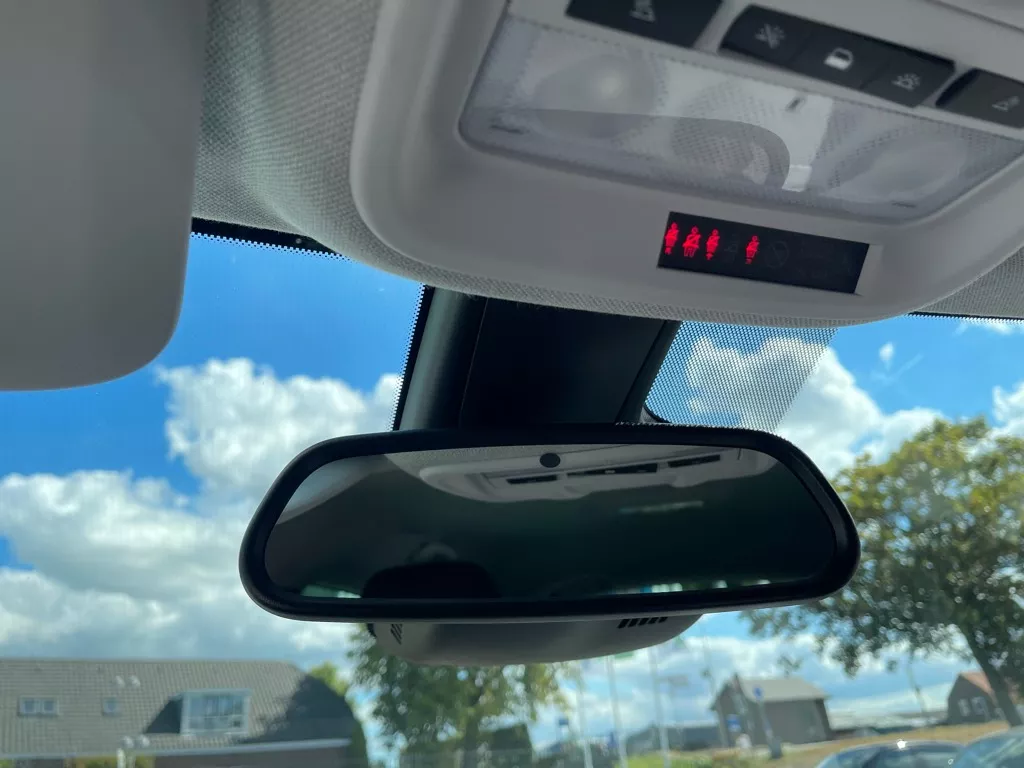 Opel Crossland 1.2 Turbo Elegance 130pk, Carplay, Stoel en Stuurverwarming Opel Crossland 1.2 Turbo Elegance 130pk, Carplay, Stoel en Stuurverwarming