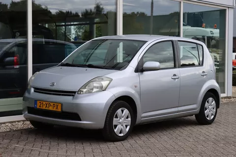 Daihatsu Sirion 2 1.0-12V Premium