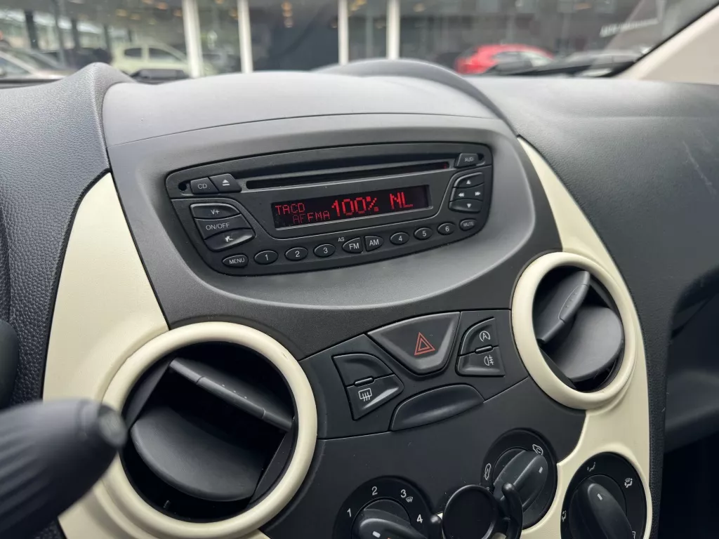 Ford Ka 1.2 Cool & Sound s/s Airco Aux Lmv Nap Ford Ka 1.2 Cool & Sound s/s Airco Aux Lmv Nap