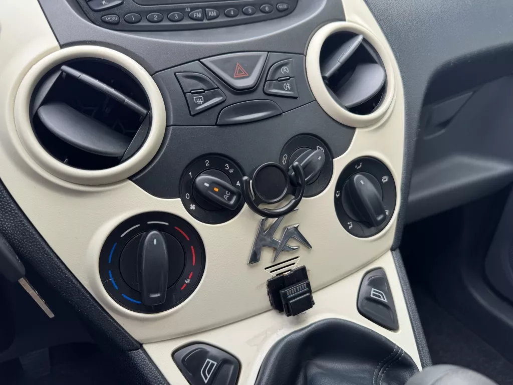 Ford Ka 1.2 Cool & Sound s/s Airco Aux Lmv Nap Ford Ka 1.2 Cool & Sound s/s Airco Aux Lmv Nap