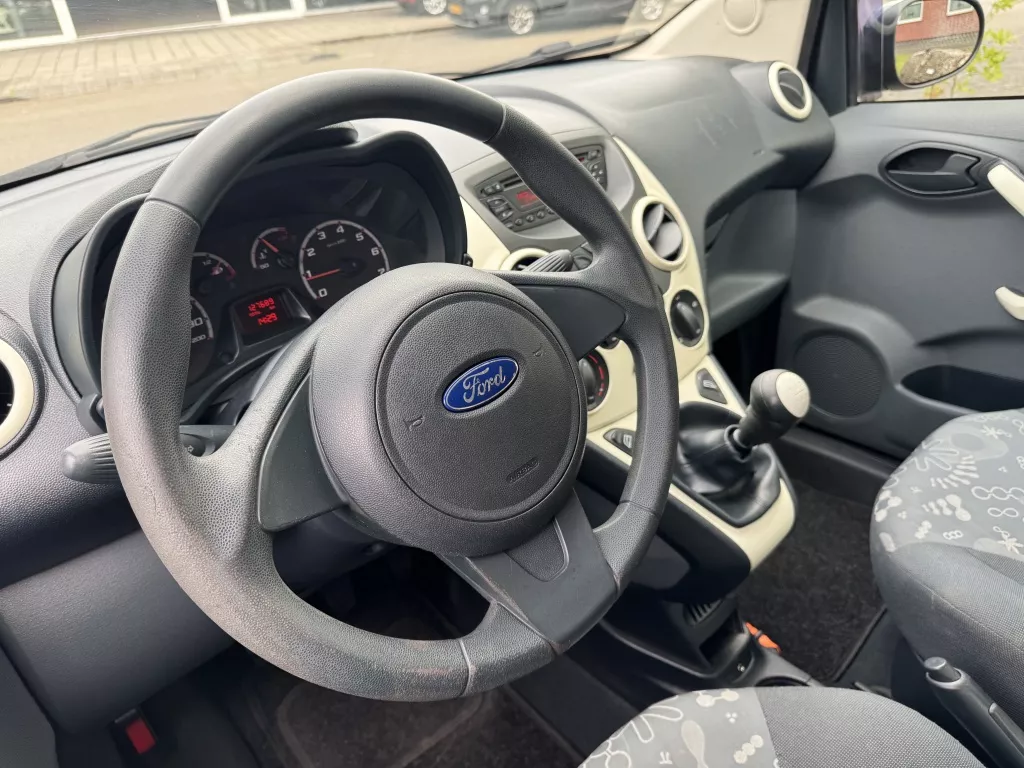 Ford Ka 1.2 Cool & Sound s/s Airco Aux Lmv Nap Ford Ka 1.2 Cool & Sound s/s Airco Aux Lmv Nap