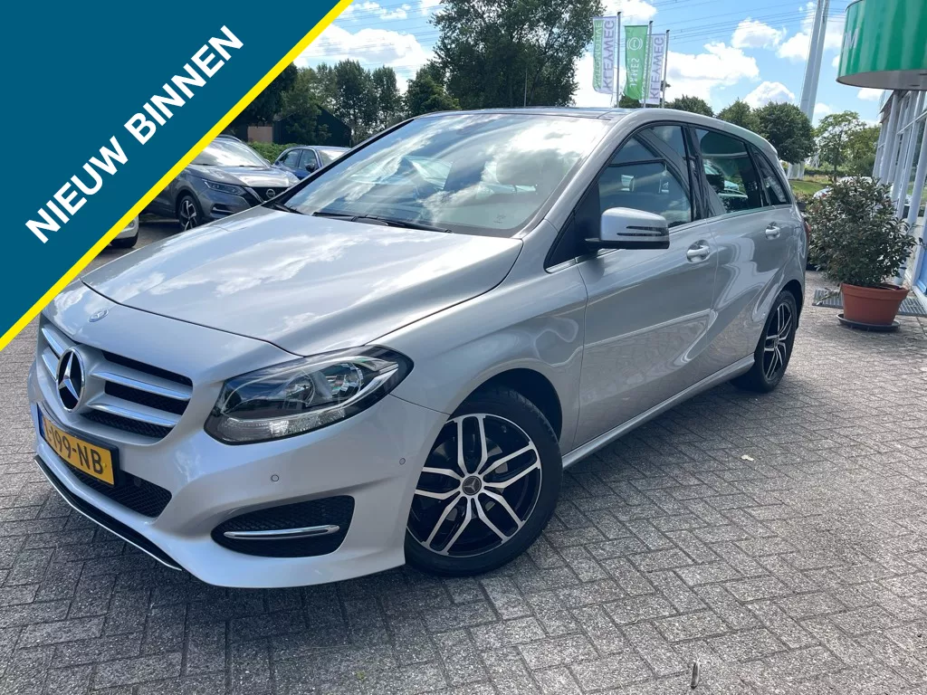 Mercedes-Benz B-Klasse 180 Ambition, Aut, Pano, Nav, Stoelverw. PDC v+a