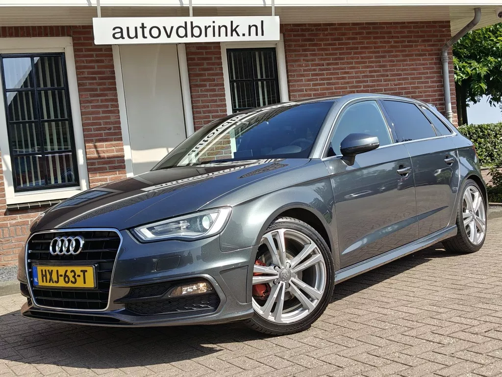 Audi A3 Sportback 1.4 TFSI Ambit. PL S-LINE / LED / CLIMATE CONTROL