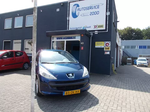 Peugeot 207 1.4 VTi X-line
