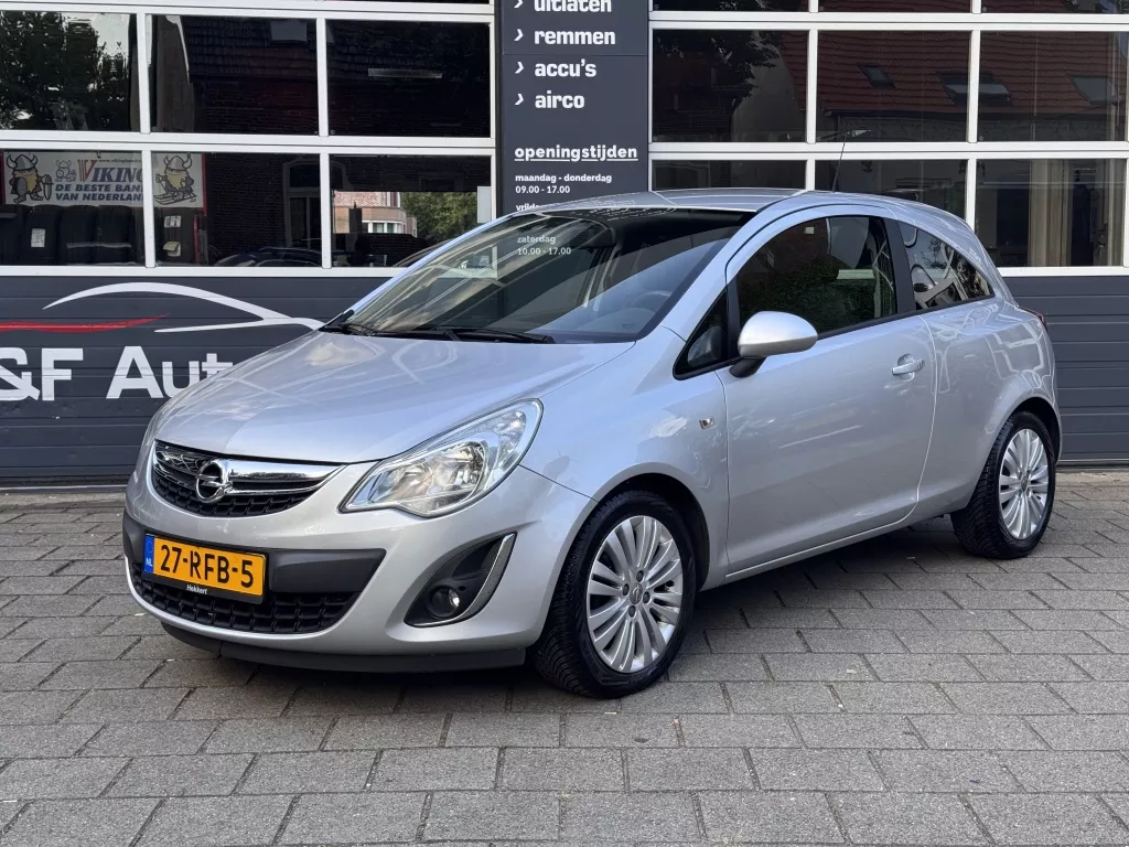 Opel Corsa 1.2-16V Automaat Edition Navi Airco