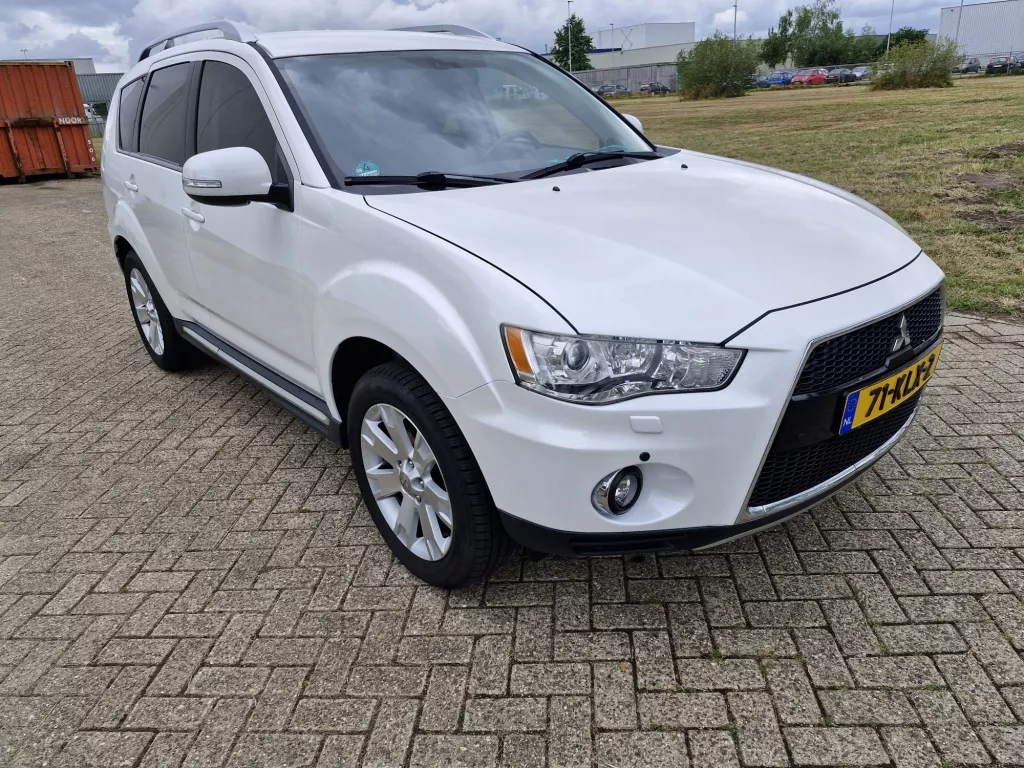 Mitsubishi Outlander 2.0 Intro Edition
