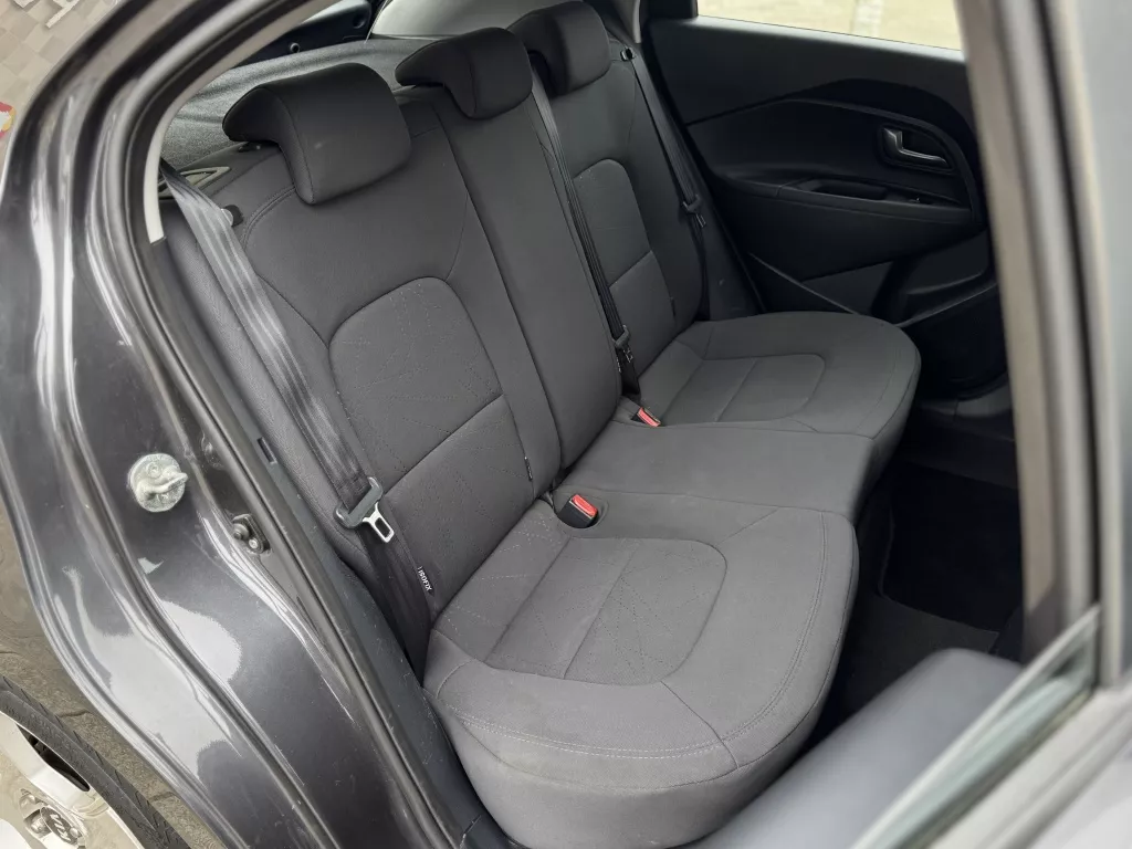 Kia Rio 1.2 CVVT Comf. Pack Airco Navi Lmv BT Nap Kia Rio 1.2 CVVT Comf. Pack Airco Navi Lmv BT Nap