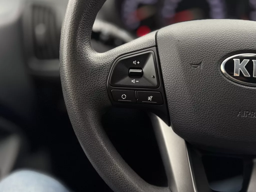 Kia Rio 1.2 CVVT Comf. Pack Airco Navi Lmv BT Nap Kia Rio 1.2 CVVT Comf. Pack Airco Navi Lmv BT Nap