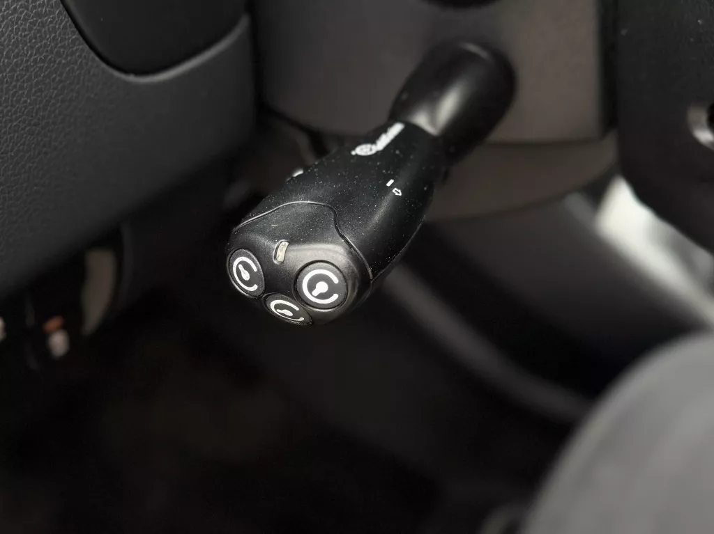 Kia Rio 1.2 CVVT Comf. Pack Airco Navi Lmv BT Nap Kia Rio 1.2 CVVT Comf. Pack Airco Navi Lmv BT Nap