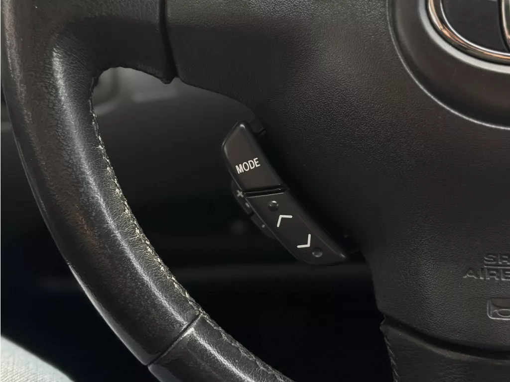 Toyota Yaris 1.0 VVT-i Sol Airco Elek.R 65PK Toyota Yaris 1.0 VVT-i Sol Airco Elek.R 65PK