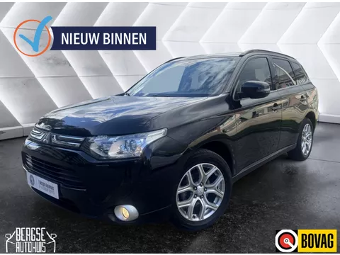 Mitsubishi Outlander 2.0 Intense+ 7P Auto Keyless Clima LMV