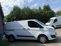 Ford Transit Custom 270 2.0 TDCI L1H1 Dubbele zijdeur/inrichting Foto