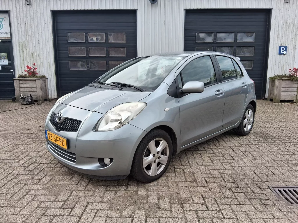 Toyota Yaris 1.3 VVTi Luna trekhaak