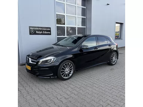 Mercedes-Benz A-Klasse 180 *AMG, alcantara leder, stoelverwarming*