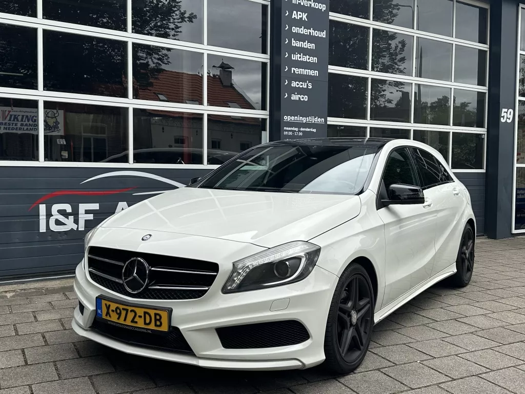 Mercedes-Benz A-Klasse 200PK 180 AMG Pakket Panor 180 Prestige