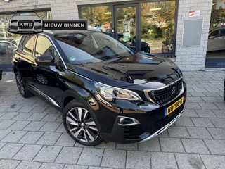 Peugeot 3008 1.2 PureT. Navi Camera Nieuwe motor 0KM OUD !