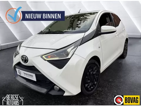 Toyota Aygo 1.0 VVT-i x-fun Camera Carplay Airco
