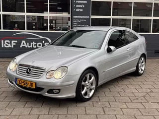 Mercedes-Benz C-Klasse Sportcoup&eacute; 200 K. Sport Edition Navi DAB Cruise 17&quot; Dealer Onderhouden