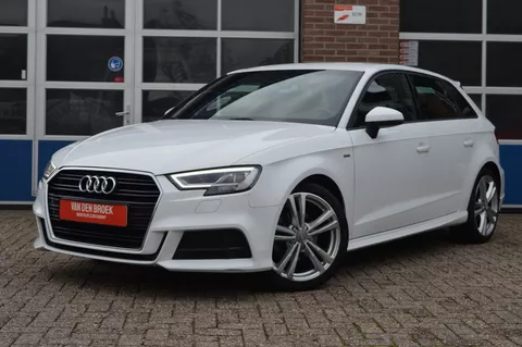 Audi A3 Sportback 1.0 TFSI | S-Line - CARPLAY - NAVI
