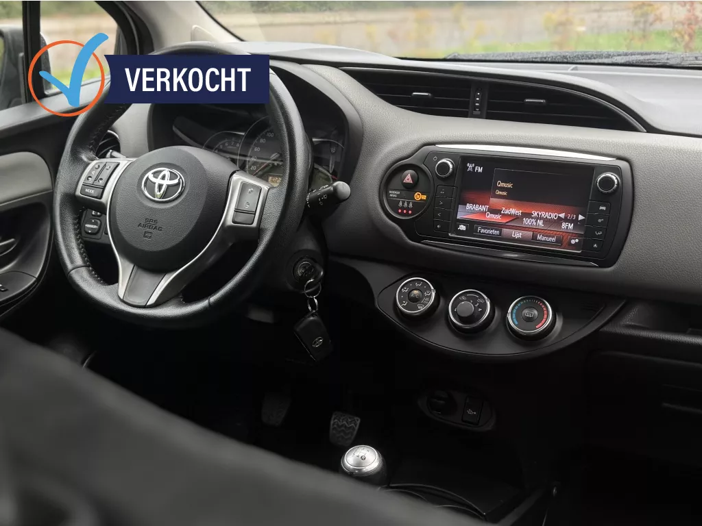 Toyota Yaris 1.0 VVT-i Now Airco Elek.R Bt Toyota Yaris 1.0 VVT-i Now Airco Elek.R Bt