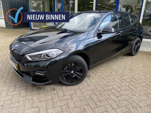 BMW 1-serie 118i Bns Edition+ led navigatie airco leer
