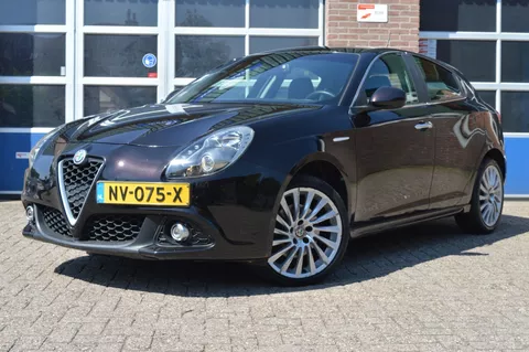 Alfa Romeo Giulietta 1.4 T MultiAir Super | AUT - NAVI - LEDER