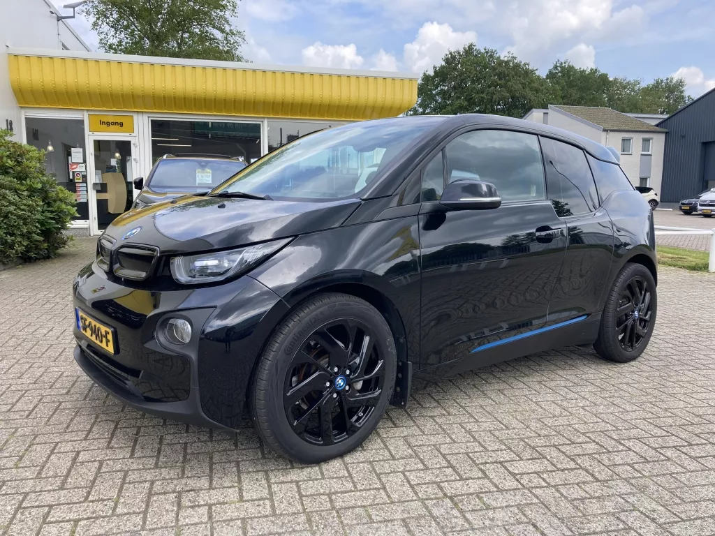 BMW i3 Basis 94Ah 33kWh 4 Nieuwe Banden Marge Voertuig