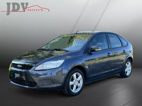 Ford Focus 1.4 Trend airco trekhaak cruise control