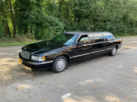 GMC CADILLAC LIMOUSINE
