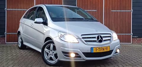 Mercedes-Benz B-Klasse 200, Trekhaak, Stoelverwarming, Hoge instap