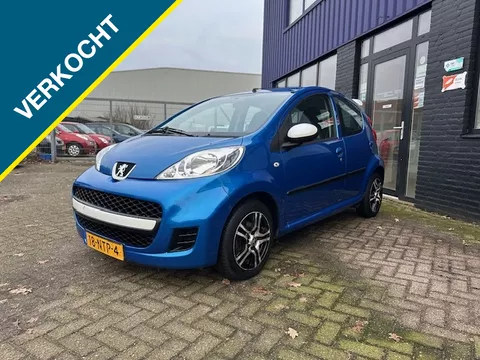 Peugeot 107 1.0-12V Millesim 200