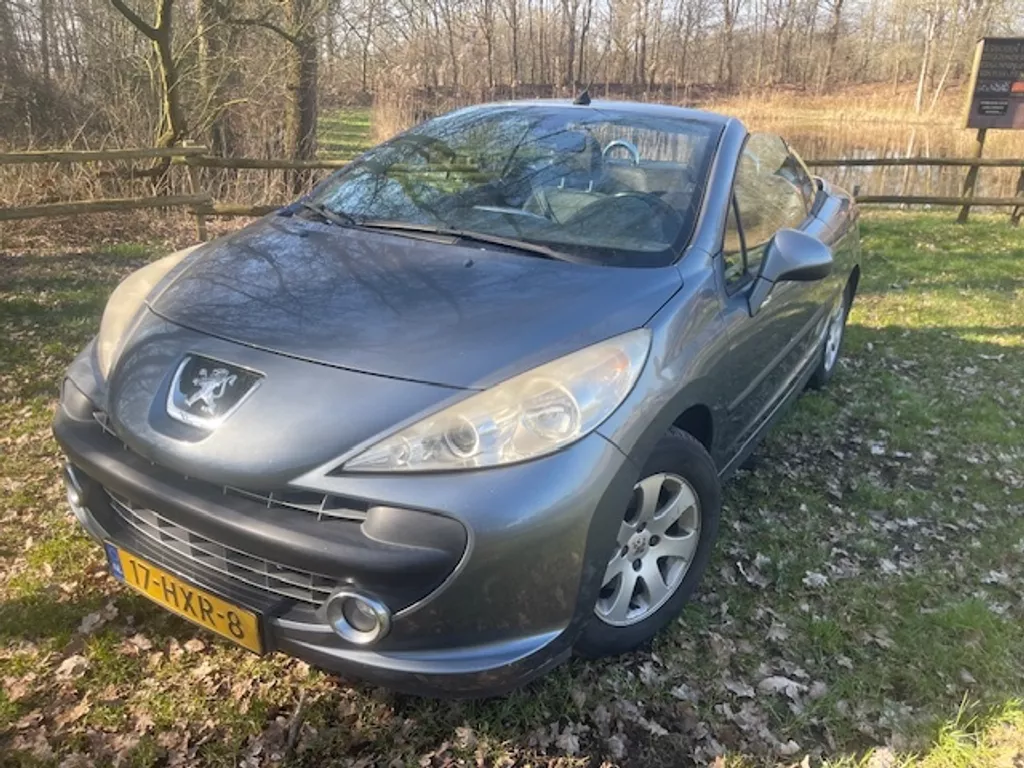 Peugeot 207 CC 1.6 VTi Premi&egrave;re