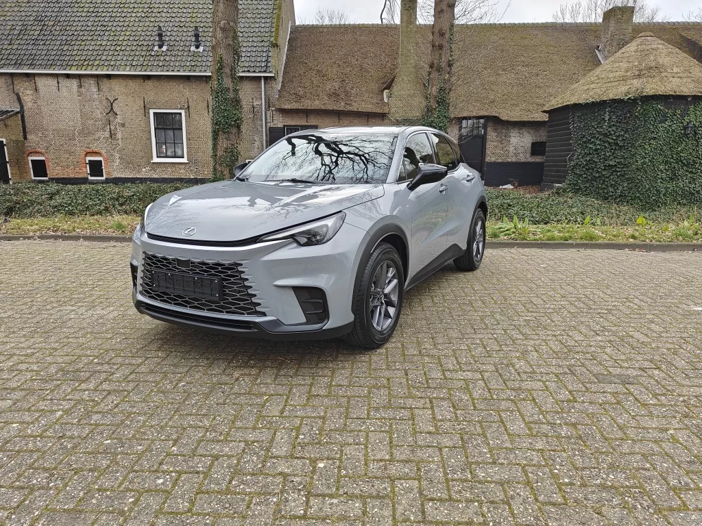 Lexus LBX LBX 1.5 Hybrid Business