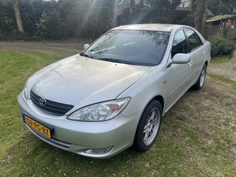 Toyota Camry 2.4-16V VVT-i L.Luna