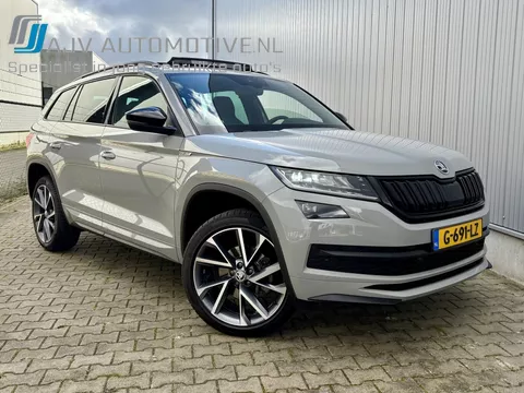 &Scaron;koda Kodiaq 1.5 TSI AUT SPORTLINE 7 PERS. STEELGREY PANODAK