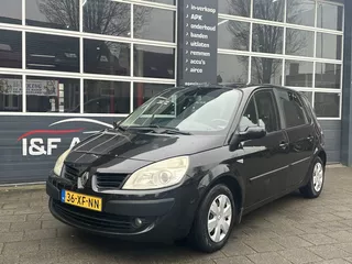 Renault Sc&eacute;nic 1.6-16V Business L. Panorama Ecc Pdc Trekhaak 1.Eigenaar