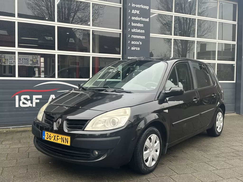 Renault Sc&eacute;nic 1.6-16V Business L. Panorama Ecc Pdc Trekhaak 1.Eigenaar